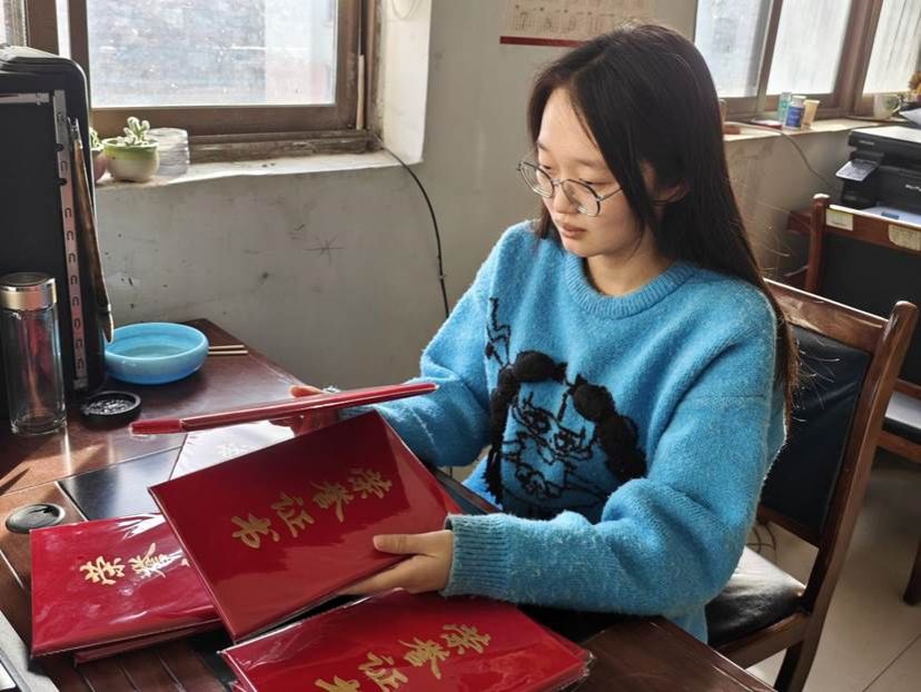 06db73e7a942e2a3b96d3cc82797c049